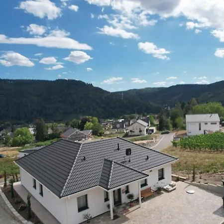 Neu - Premium-ferienhaus Mosel-sonne بيت للعطل
